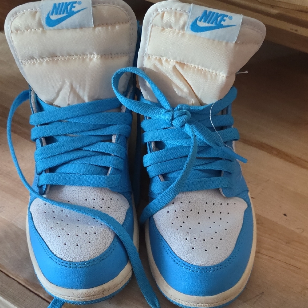 Nike Kids White and Blue Sneakers